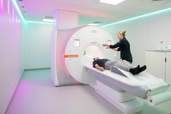 Dit moet je weten over een MRI scan van je rug Dit moet je weten over een MRI scan van je rug